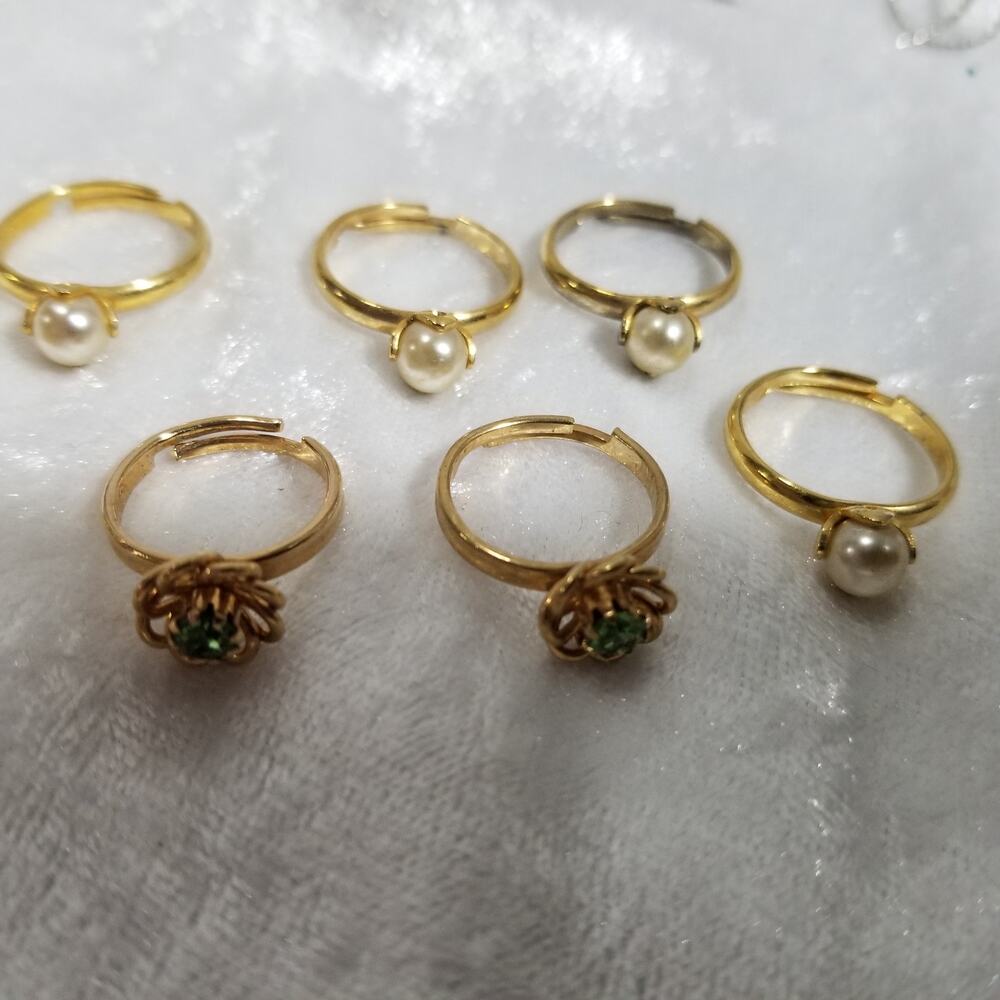 Six adjustable Sarah Cov rings 1.1441